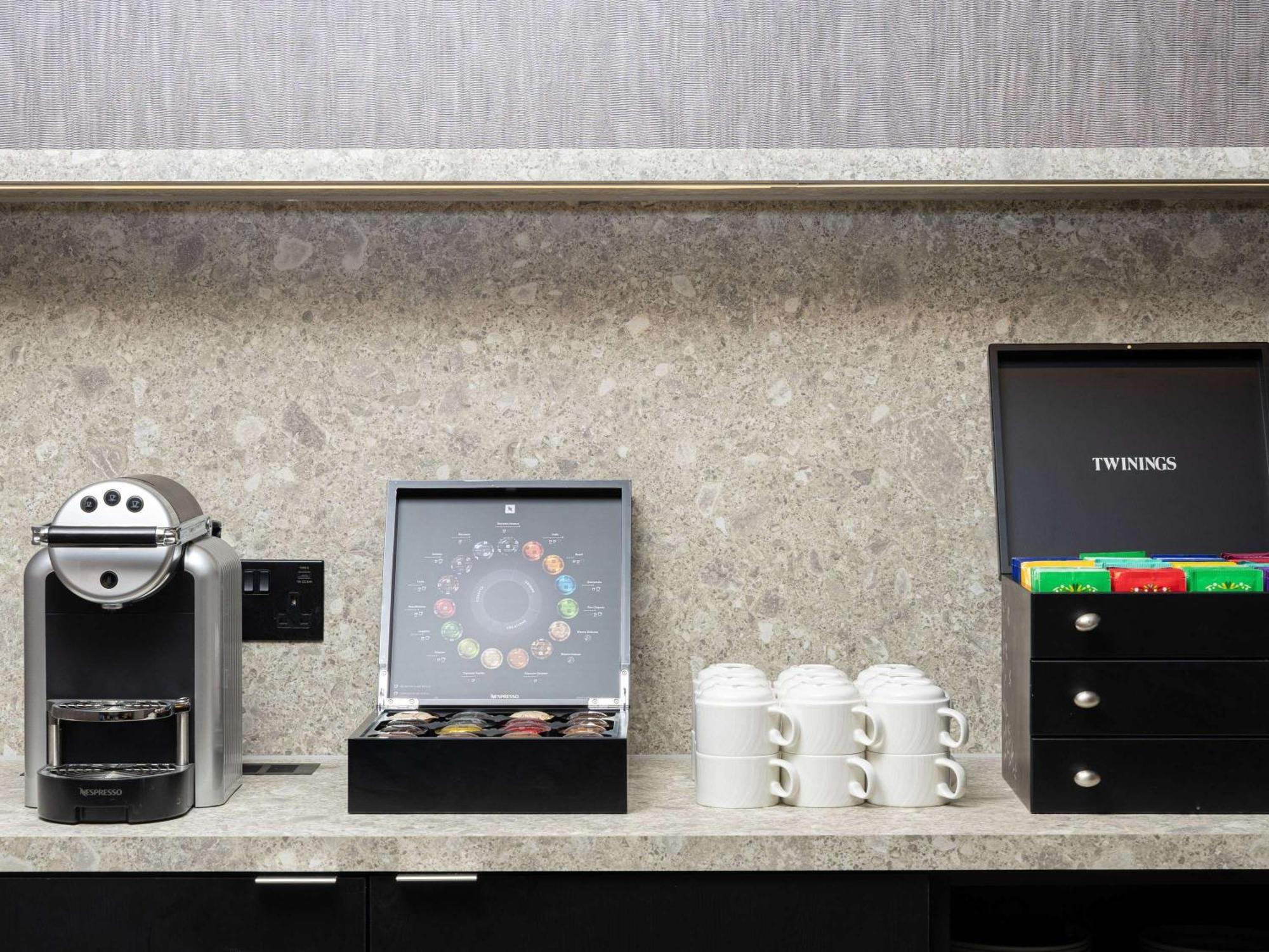 Ibis London Earls Court Hotel Ngoại thất bức ảnh
